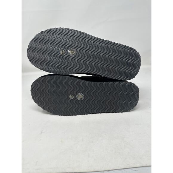 NWT Arizona Black Cozy Stitch Short Winter Boots SIZE 8 - Picture 9 of 10